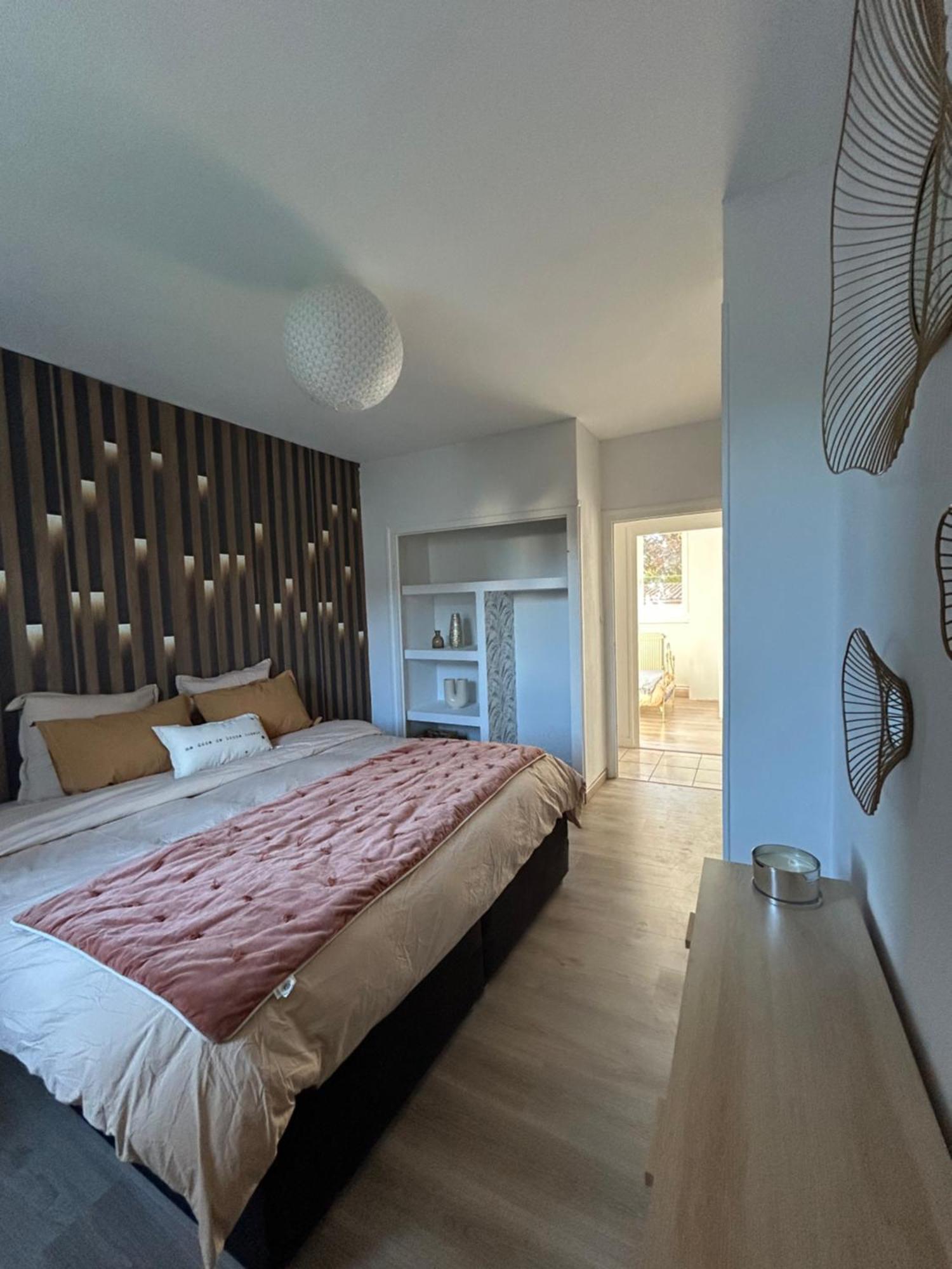 Home Lyla Dijon Ngoại thất bức ảnh